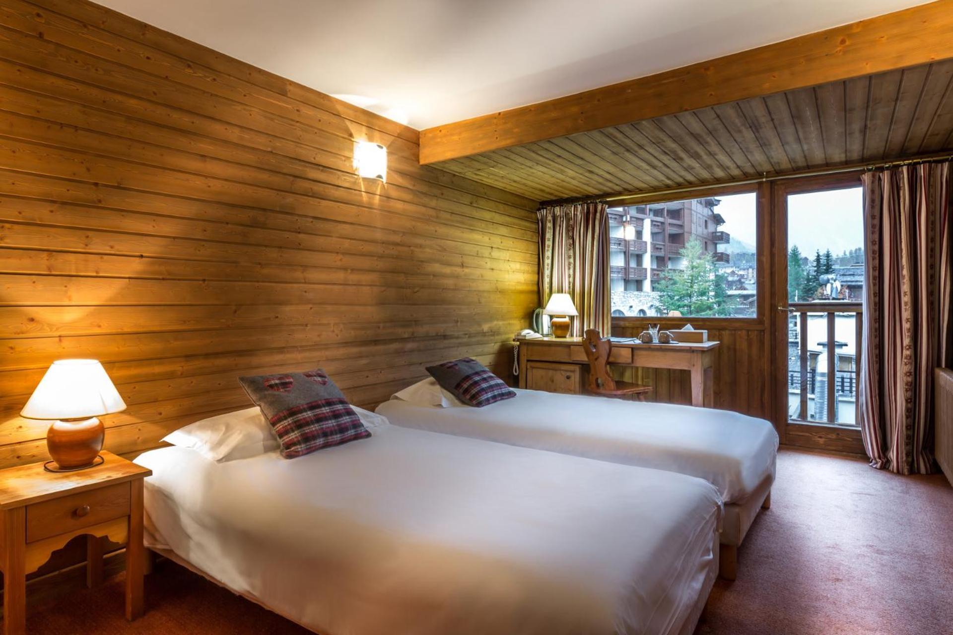 Les Cretes Blanches Hotell Val-dʼIsère Exteriör bild