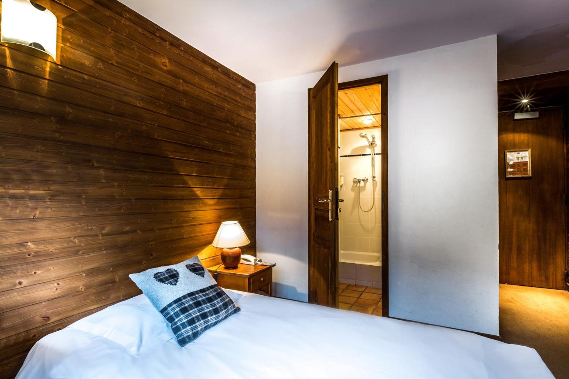 Les Cretes Blanches Hotell Val-dʼIsère Exteriör bild