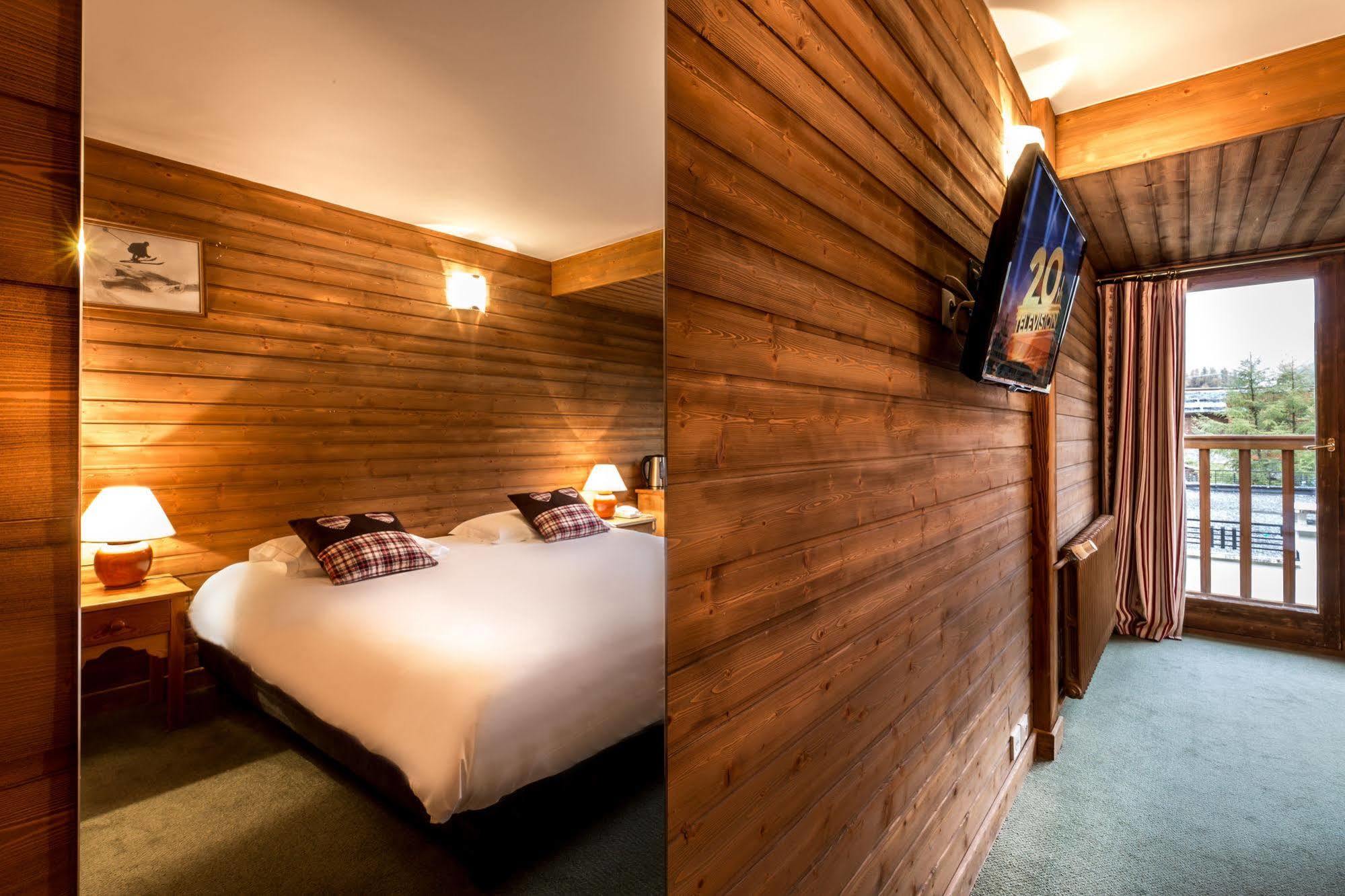 Les Cretes Blanches Hotell Val-dʼIsère Exteriör bild