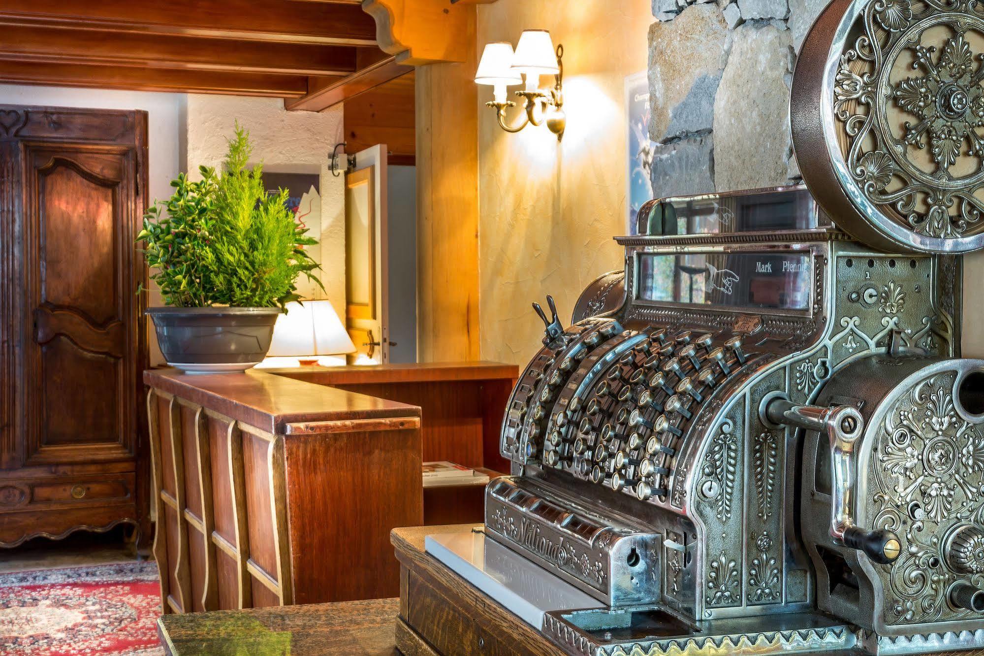 Les Cretes Blanches Hotell Val-dʼIsère Exteriör bild